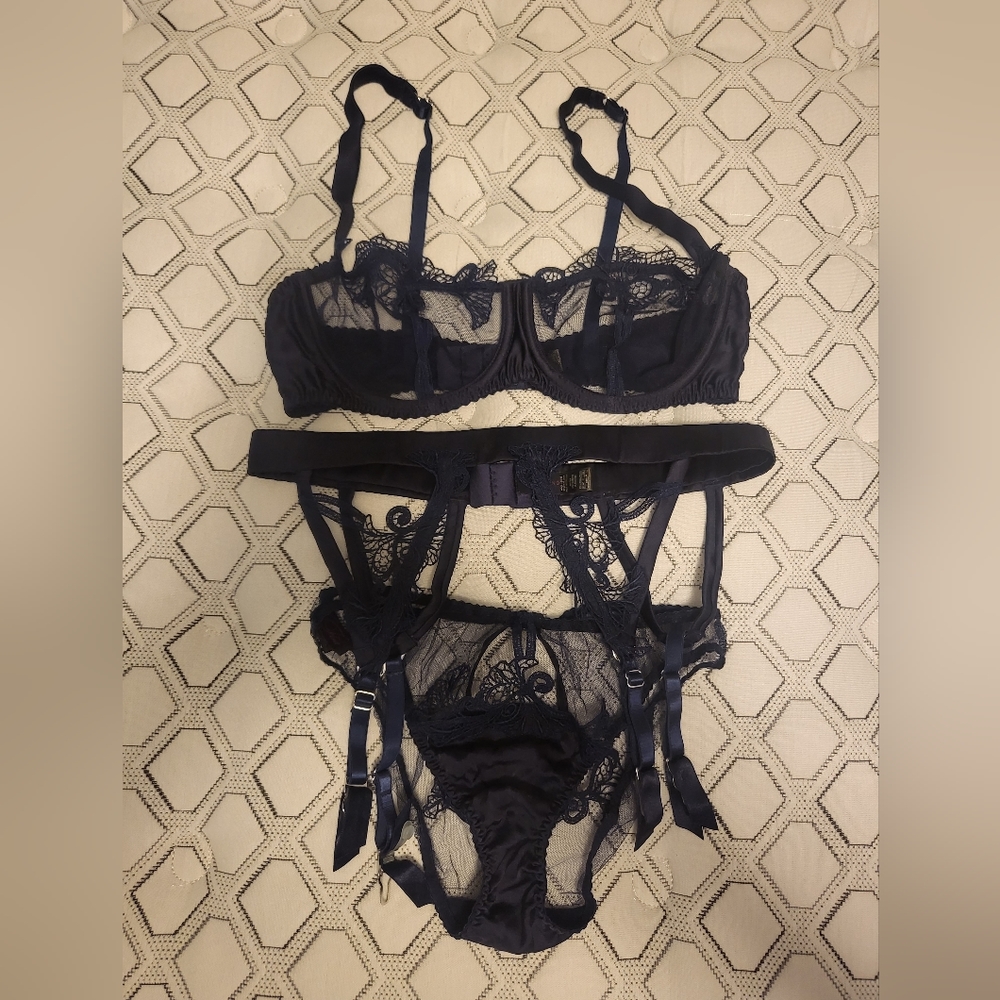 Fleur of England Midnight 3 piece set